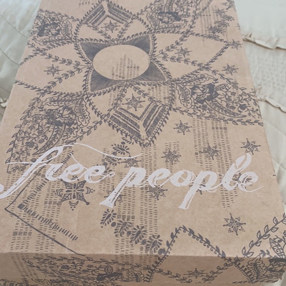 Free People Silver Sparkling Platforms Never Worn Sz 39 - Picture 5 of 5